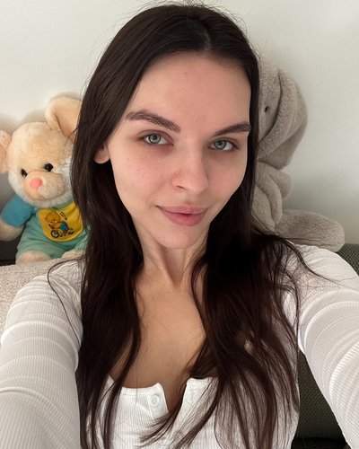 Вика Меднис