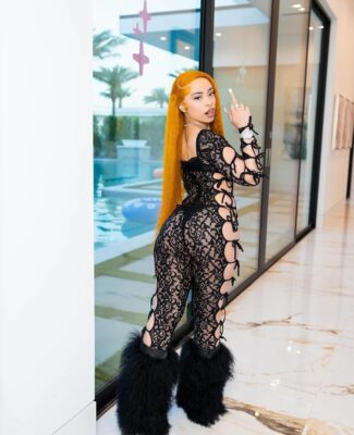 Айсис Гастон